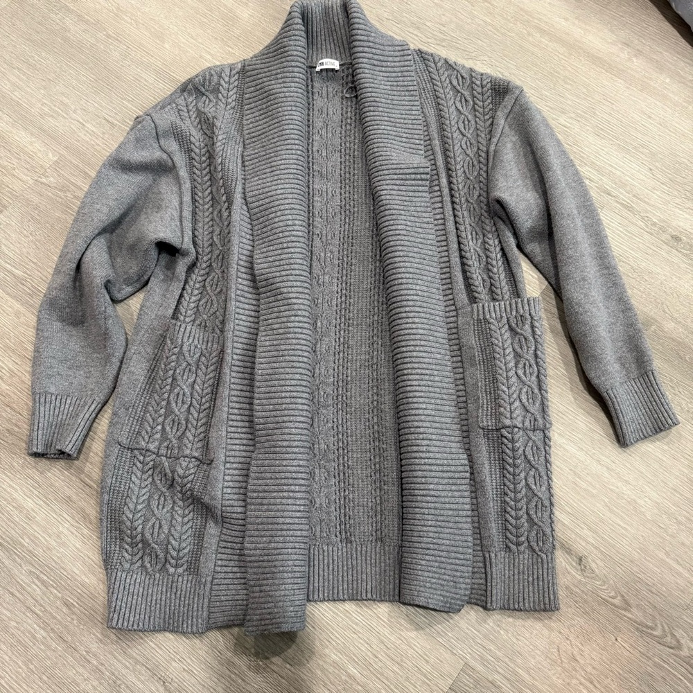 ZYIA Active Gray Ribbed Sweater